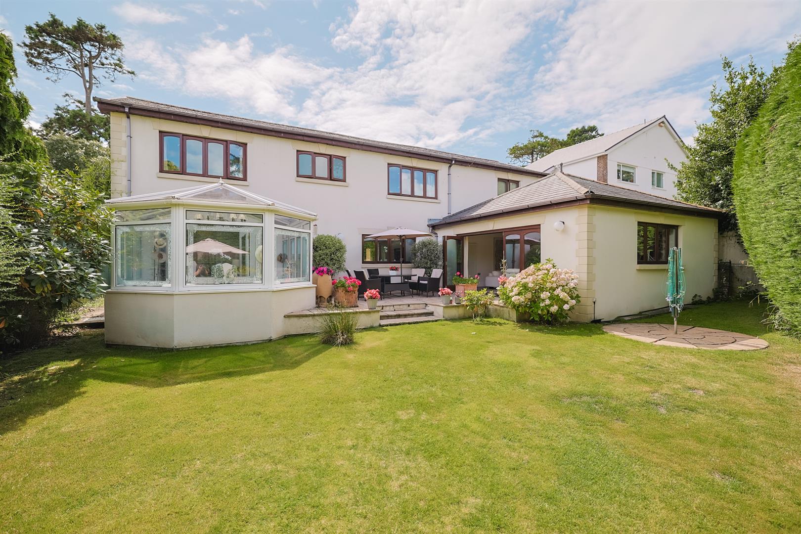 4 Palmyra Court, West Cross, Swansea, SA3 5TJ